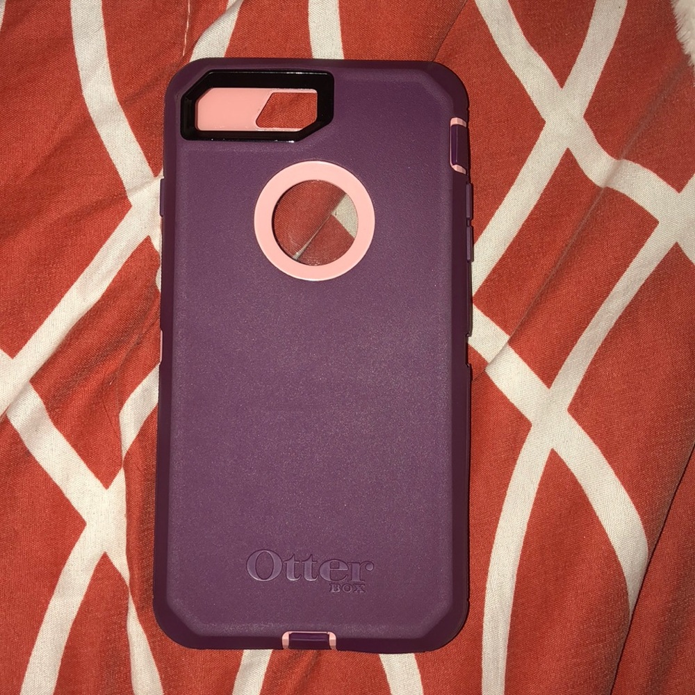 An I phone 8 or 7 plus otter box case